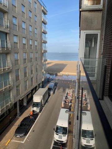 Exclusief Appartement In Hartje Zoute, Zonnig Terras Met Zeezicht Knokke-Le-Zoute Extérieur photo